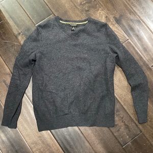 Banana Republic Merino V-Neck sweater